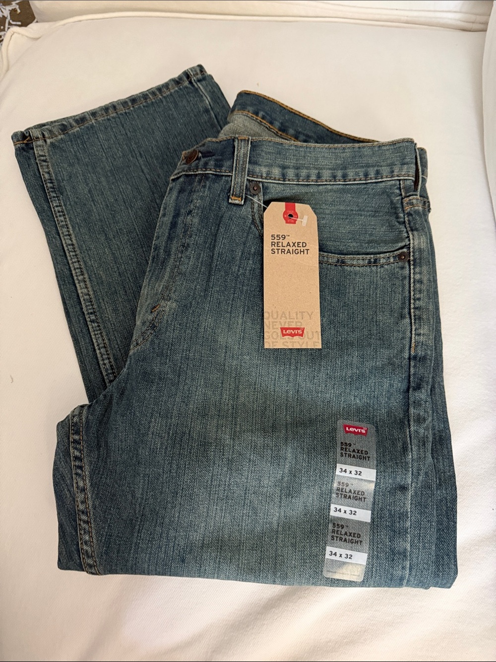 Levi’s 559 Relaxed Straight men’s jeans 34 x 32 New with Tag - Picture 3 of 5